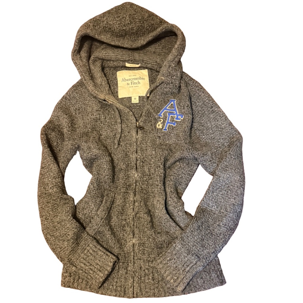 ⭐️Abercrombie & Fitch Charcoal Muscle Sweater  Size Medium Thick and Cozy